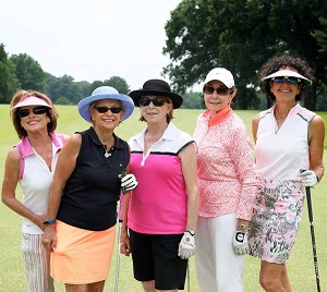 women golfers with Dale Shuble